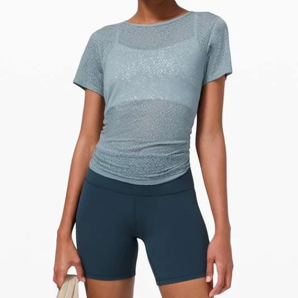 Lululemon Loop Around Tee - Picture 2 of 8